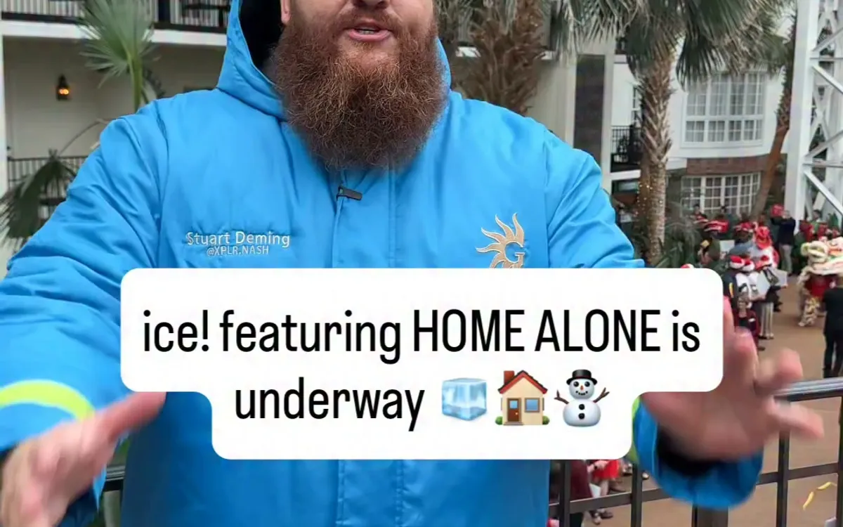 ice! featuring Home Alone!